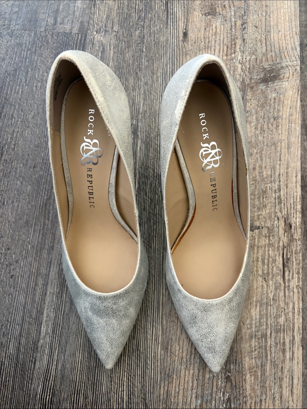 Rock & Republic Pointed Toe Flats Size 7.5 Silver Metallic D’Orsay Shoes